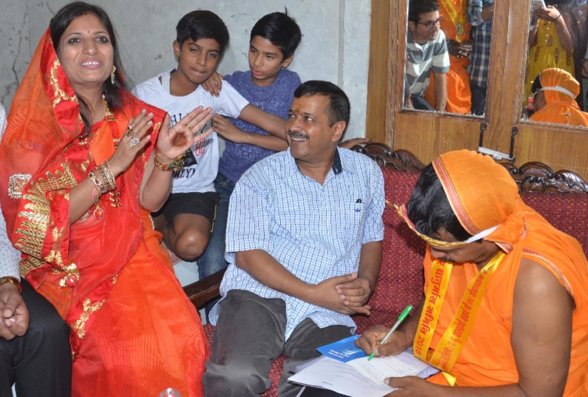 Kejriwal launches door-to-door campaign to seek votes in Lok Sabha elections