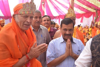 Kejriwal launches door-to-door campaign to seek votes in Lok Sabha elections