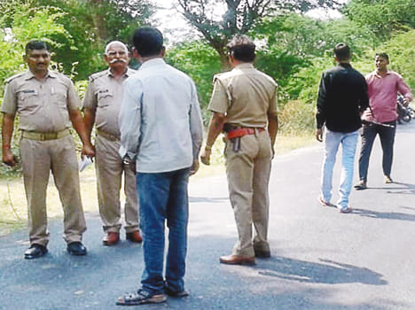 Truck crushes old man, dies