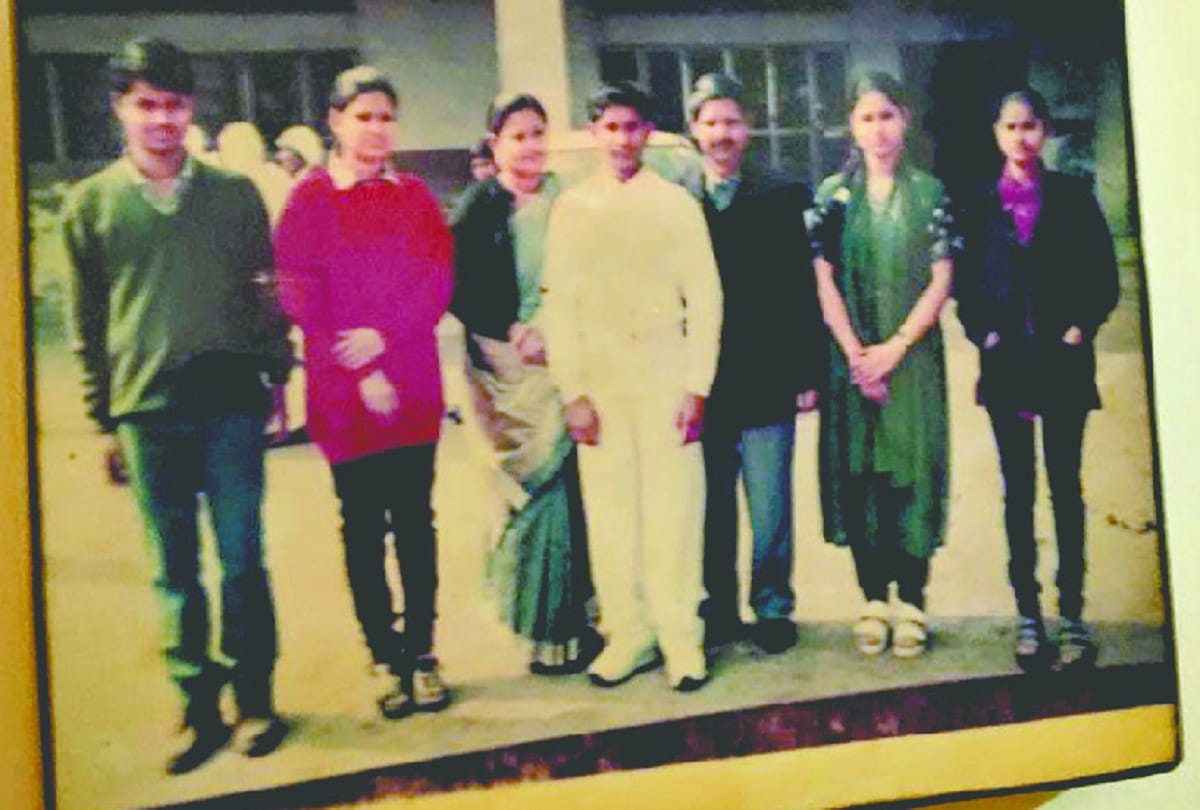 Four siblings commit suicide by hanging in faridabad