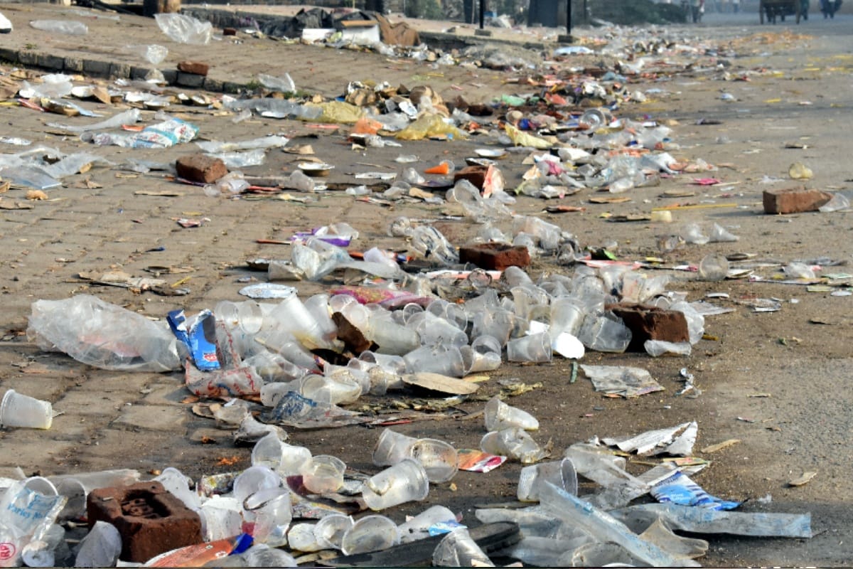 fifteen hundred tons of waste deposit at fair sites in meerut after Dussehra