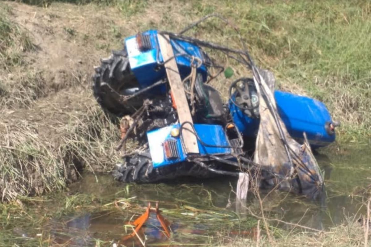 Three killed including father son when a tractor collapse in  saharanpur up