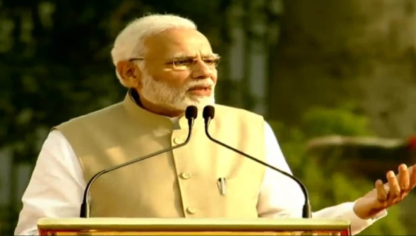 Akshay, Ajay and many Bollywood legends mets PM Modi on GST