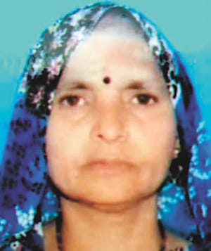 aganbadi assistant beaten yo death