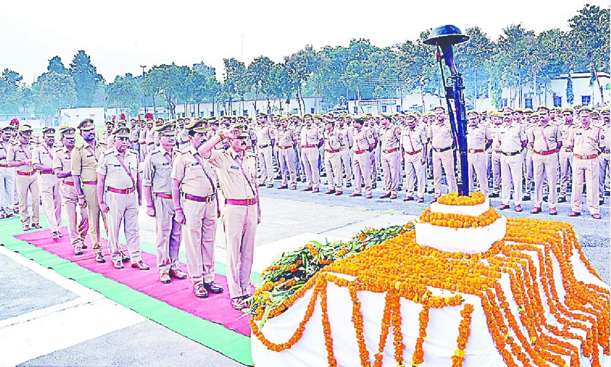 Tribute to martyrs on police memorial day