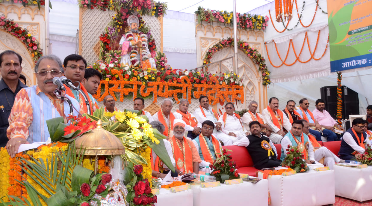 The direction on which the Mahajan turns, the direction and condition are perfect: Rajesh