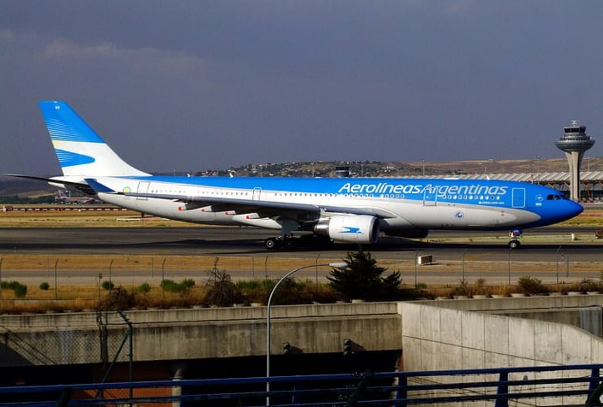Aerolineas Argentinas Flight hell cabin left disarray plane hit severe turbulence