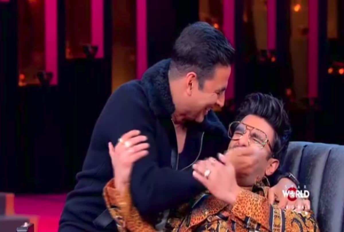 Akshay Kumar reaction on Deepika Padukone and Ranveer Singh wedding card