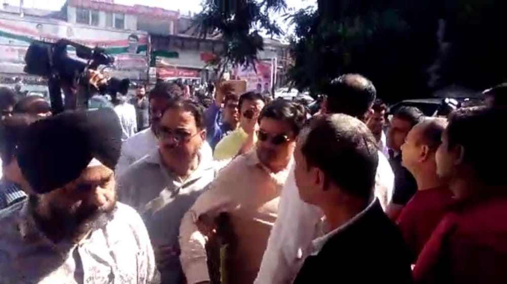 nikay chunav 2018 after ticket distribution congress leader left party