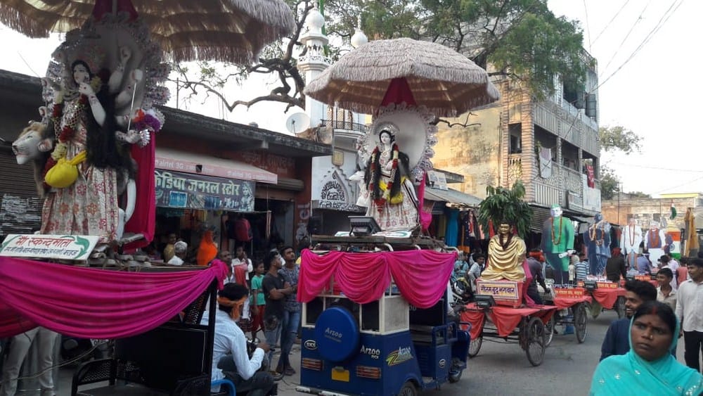 durga statue immerson