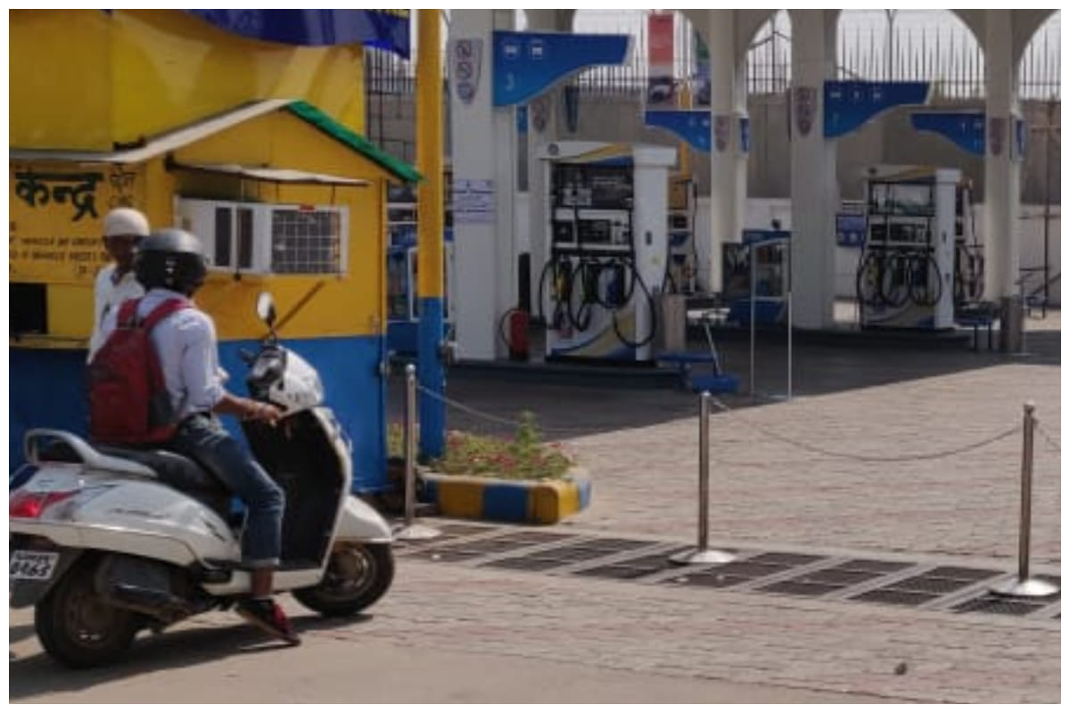 plan to start vehicle disinfection services at fuel stations in delhi