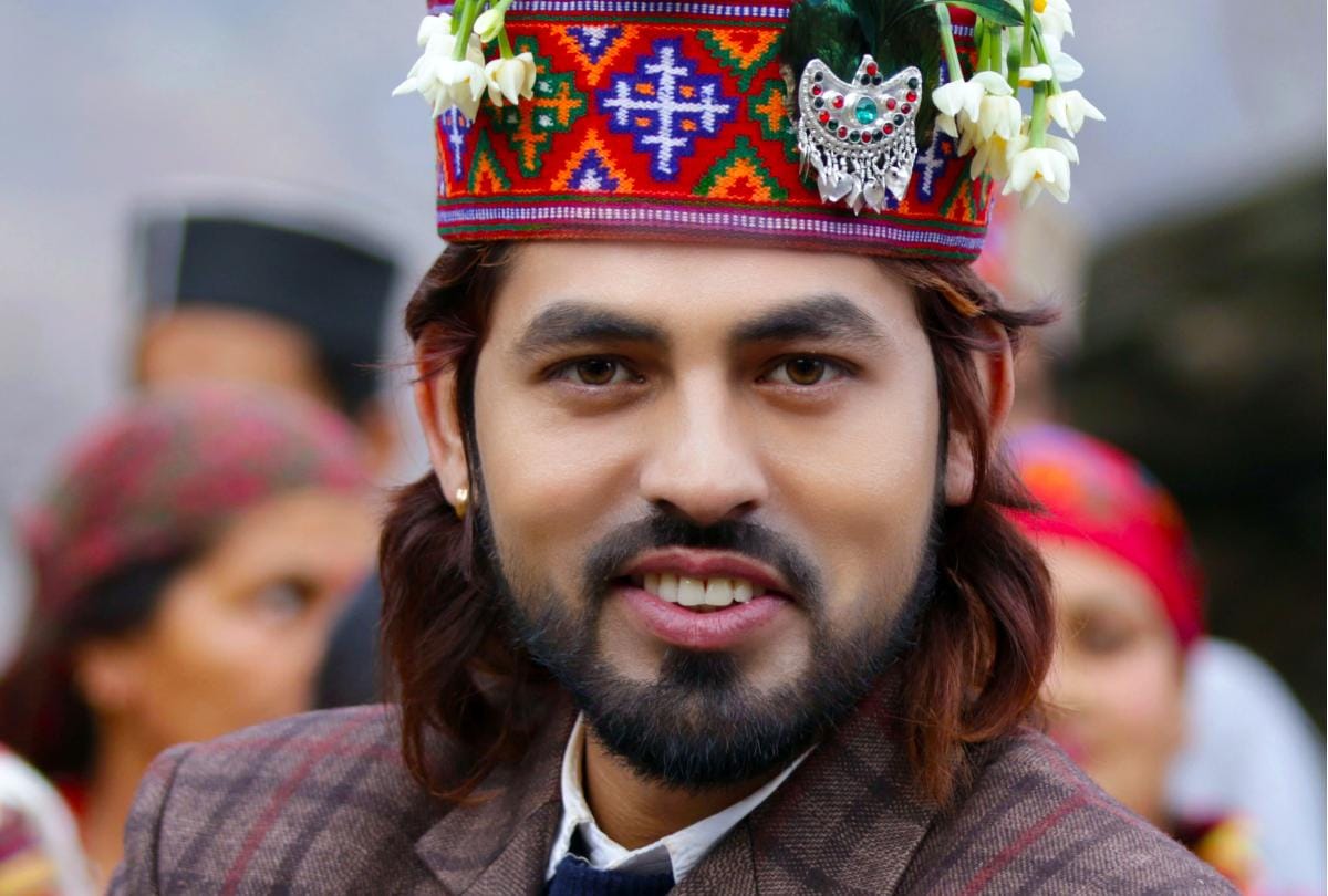 Himachali Folk Singer Inder Jeet has 3 crore viewers on YouTube iSur Studios Kullu