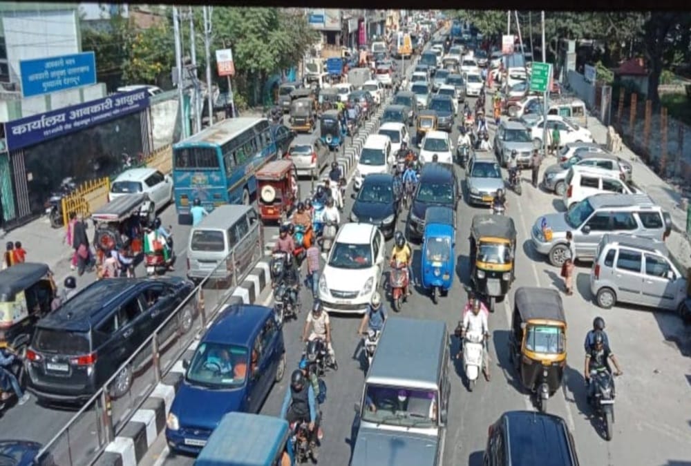 People suffer Traffic jam during uttarakhand Nikay chunav Nomination procession