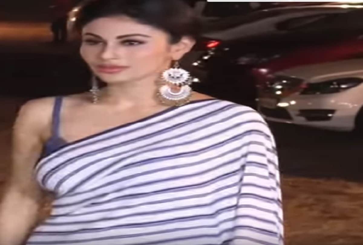 nagin actress mouni roy dancing in bangoli look