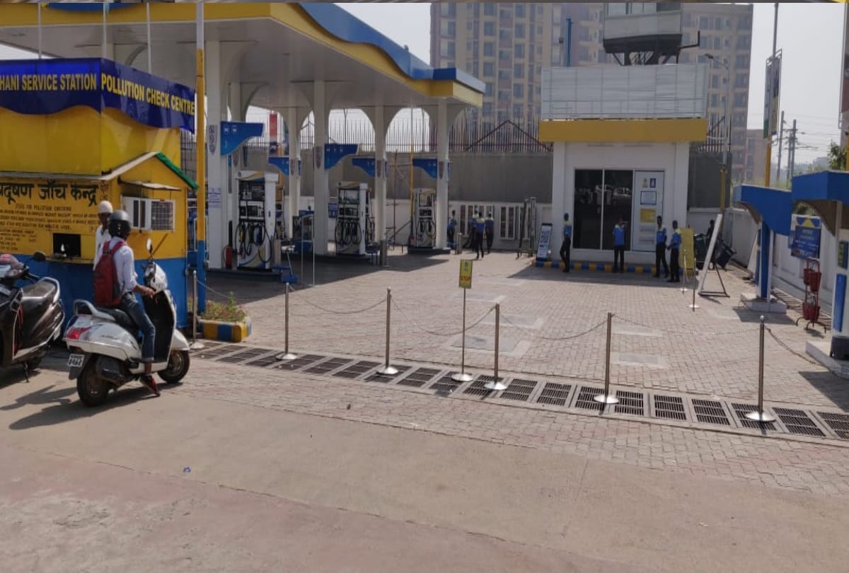 Kichha: robbery in petrol pump