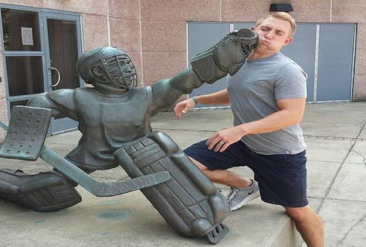 funny viral photos with statue in public places