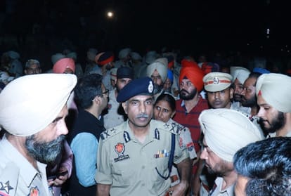 Amritsar train accident,Many people said this dead body of own Relative
