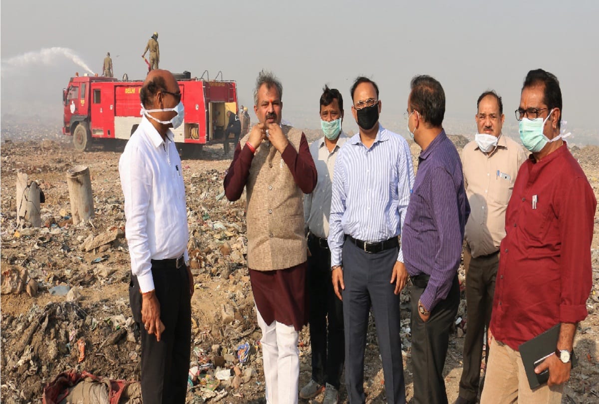 Bhalswa Landfill site has become taller than Qutab minar