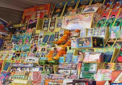 cracker market in Kanpur