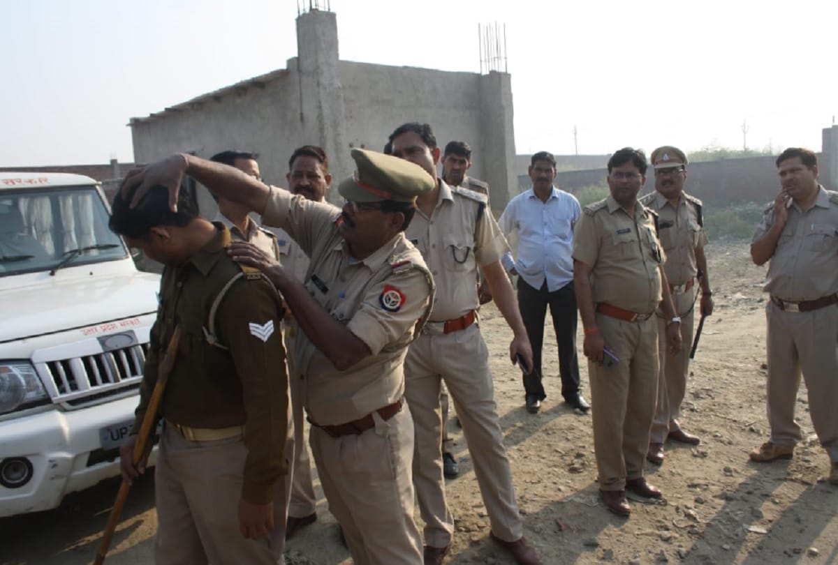 Attack on meerut police and Excise team and five policemen injured