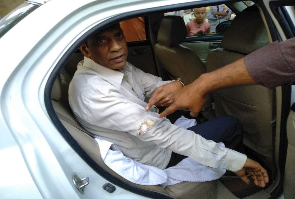 attackers shoot former nayab tehsildar in mainpuri
