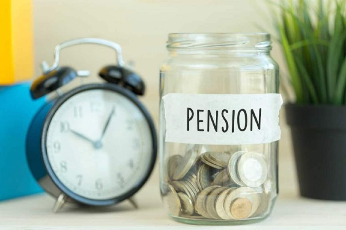 invest in PMVVY government schemes get pension upto 10000 rupees and earn money