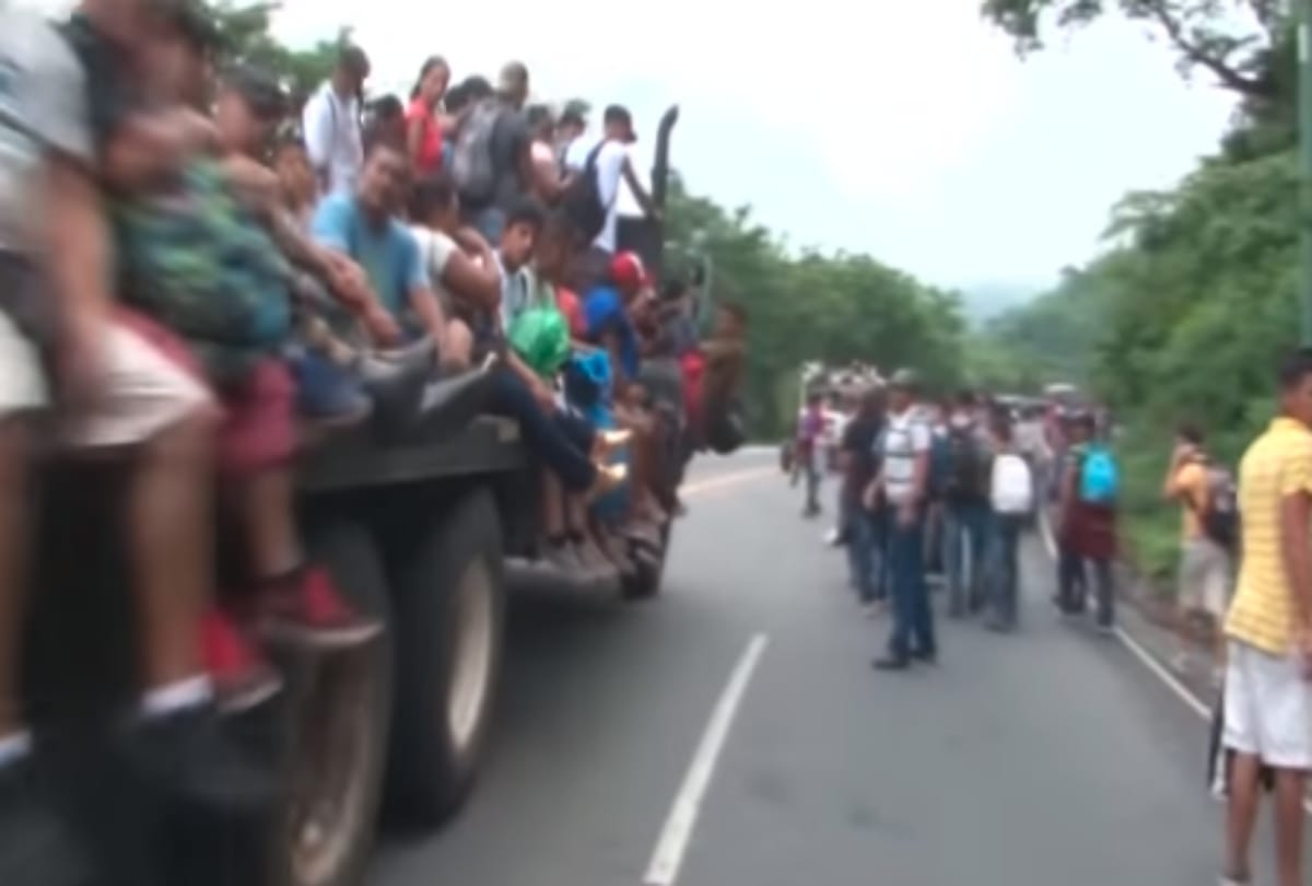 The bridge change into a migrant camp