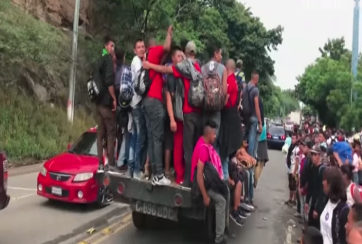 The bridge change into a migrant camp