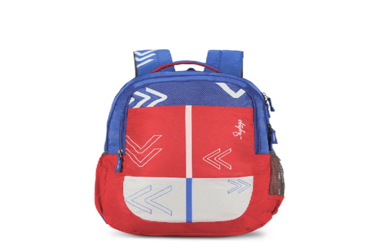 Two and a half million students will get free school bags in three colors