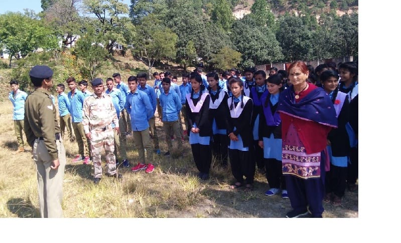Paid tribute to martyr on the date of death