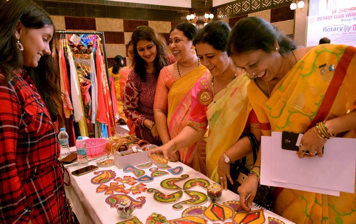 Karwa chauth  jewellery women likes these types of jewellery and dresses