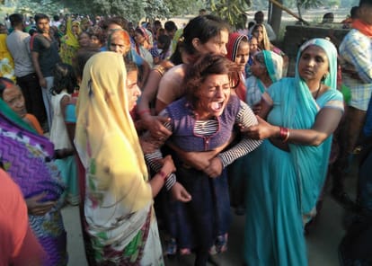 three labour died due to touch high tension wire in jaunpur