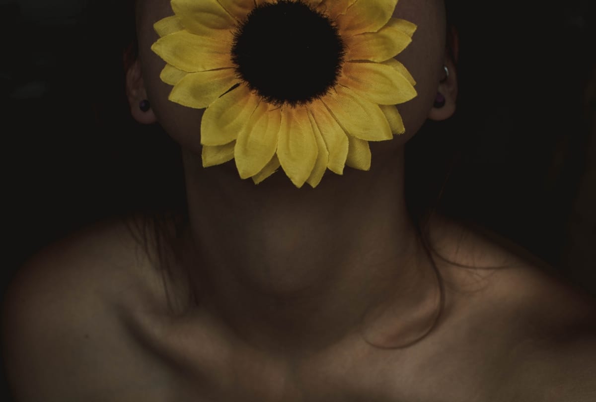 Effective Home Remedies To Get Rid Of A Dark Neck instantly