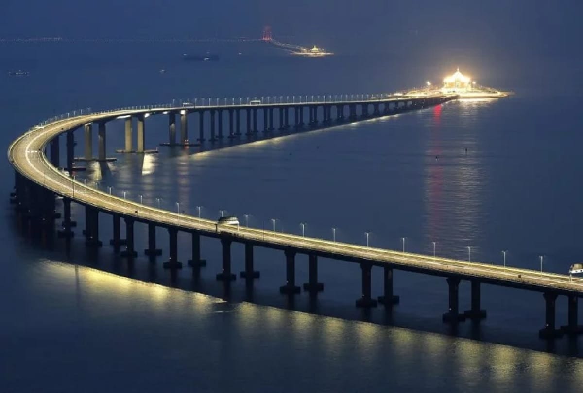 The world longest bridge made on the sea has open