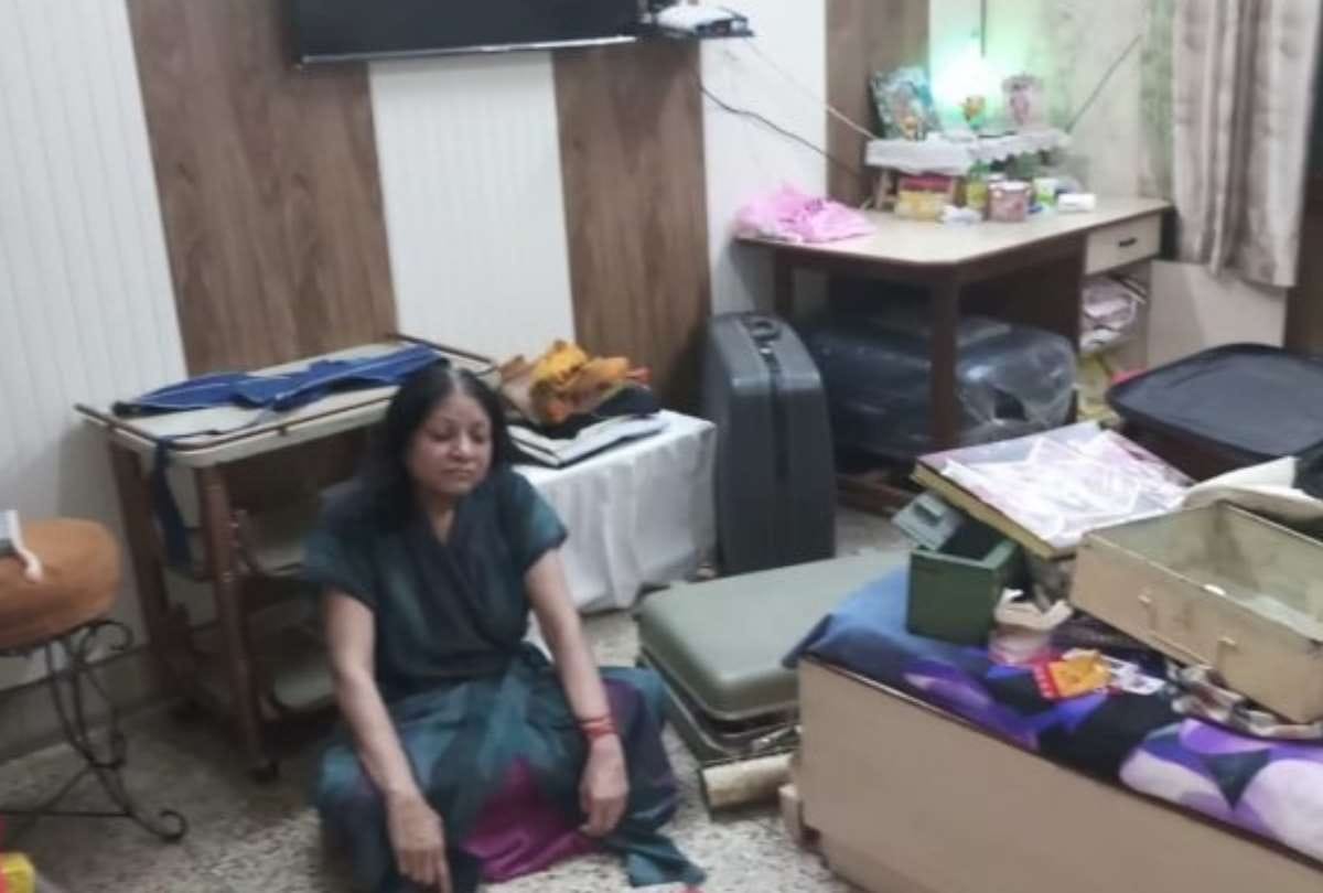 loot in businessman house in lucknow