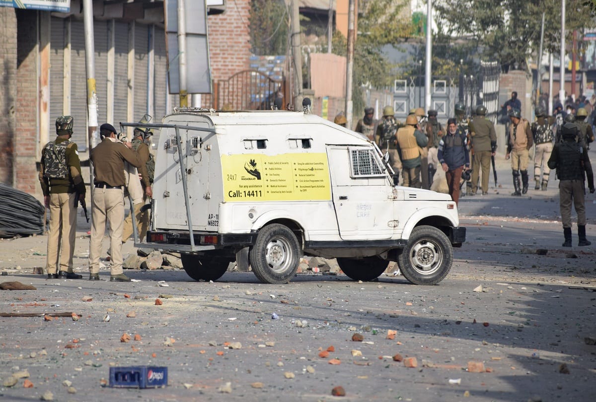 Jammu And Kashmir encounter between terrorists and security forces at  Nowgam