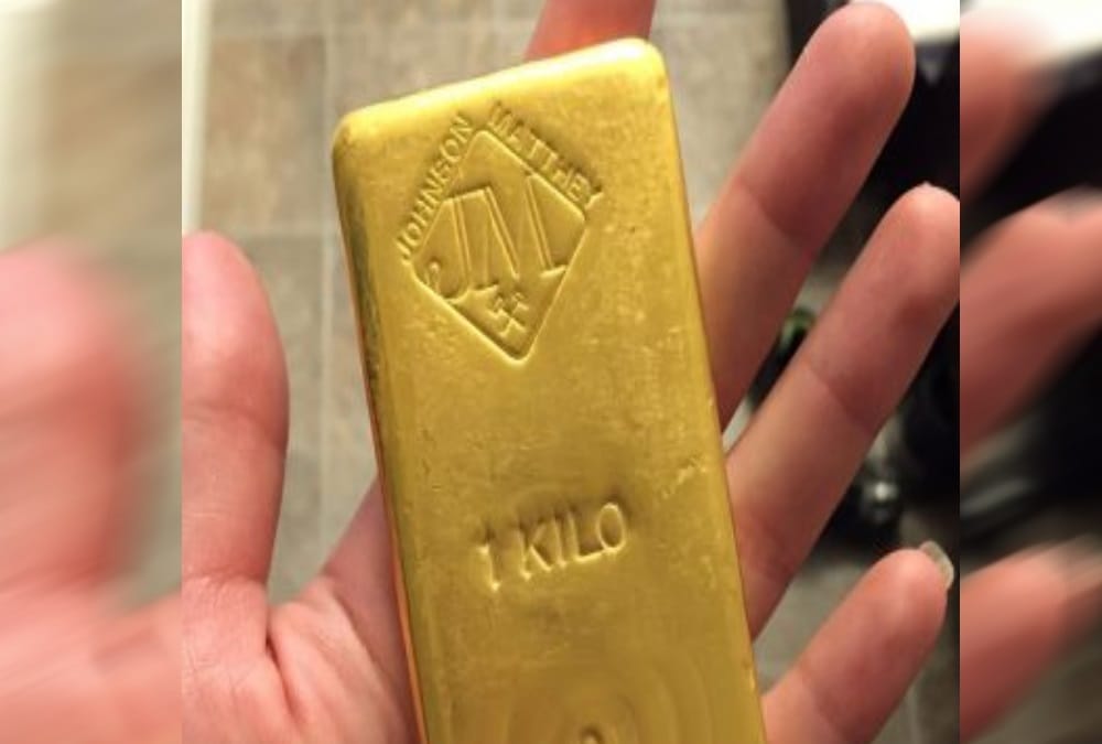 Gold Brick Found Brass after swindle from villager in Roorkee