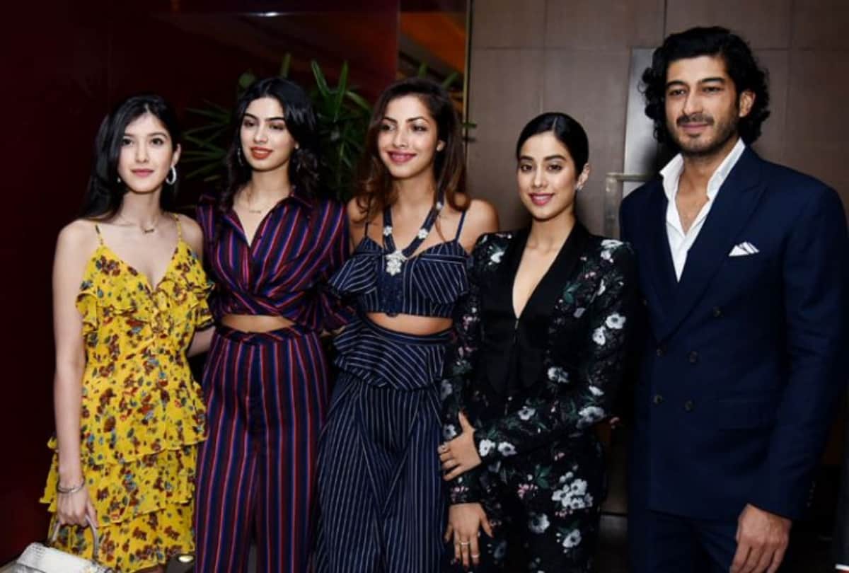 Janhvi Kapoor look stunning in her latest photos