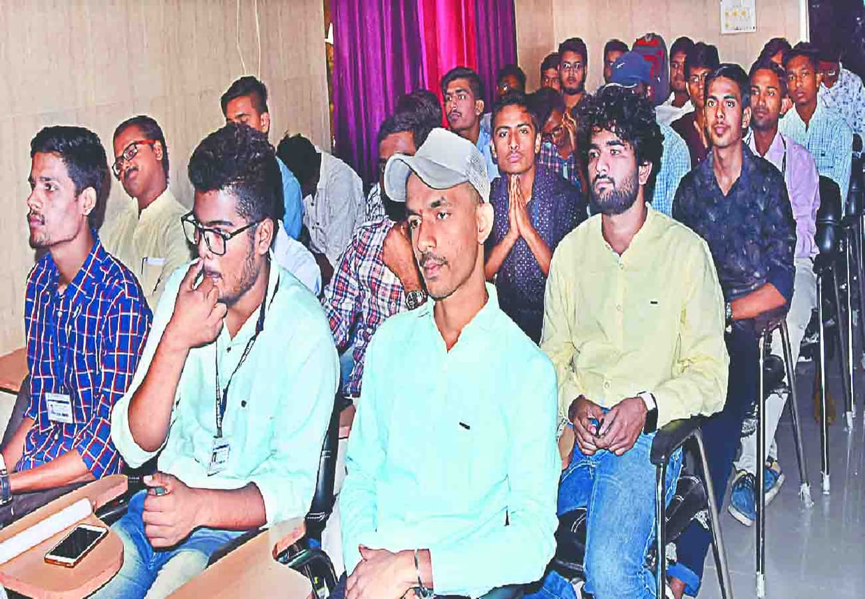 Students will get Rs 10 lakh for startup in UPTTI