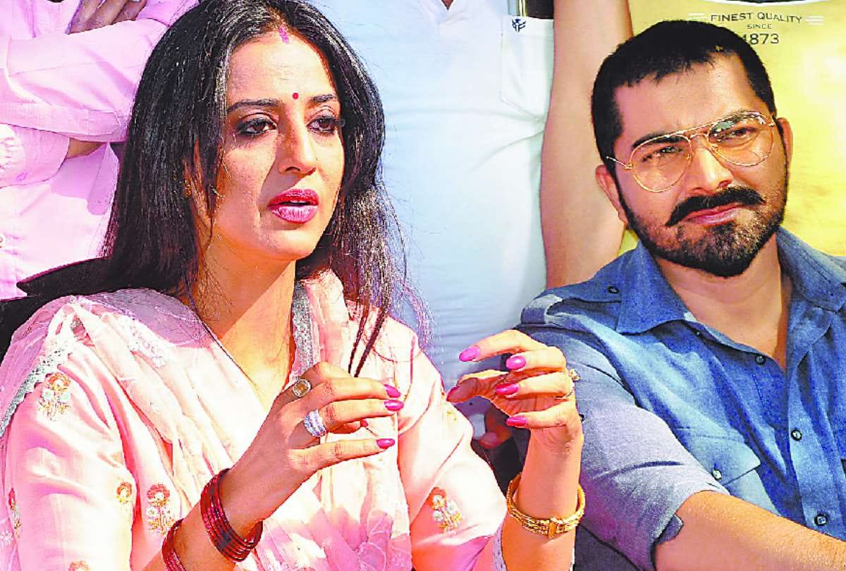film actress mahi gill reached barabanki for shooting