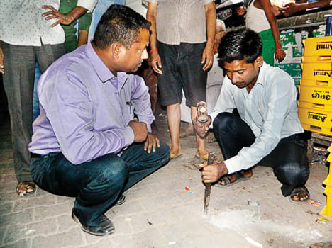 Seamanded road found under the bottom of the bridge brick in farrukhabad