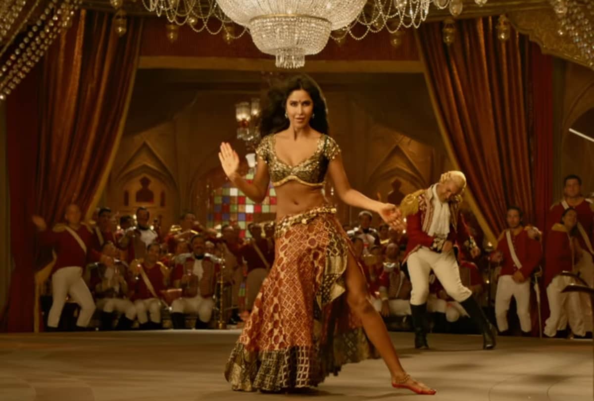 manish malhotra says katirna is a fantastic actress and dancer in bollywood