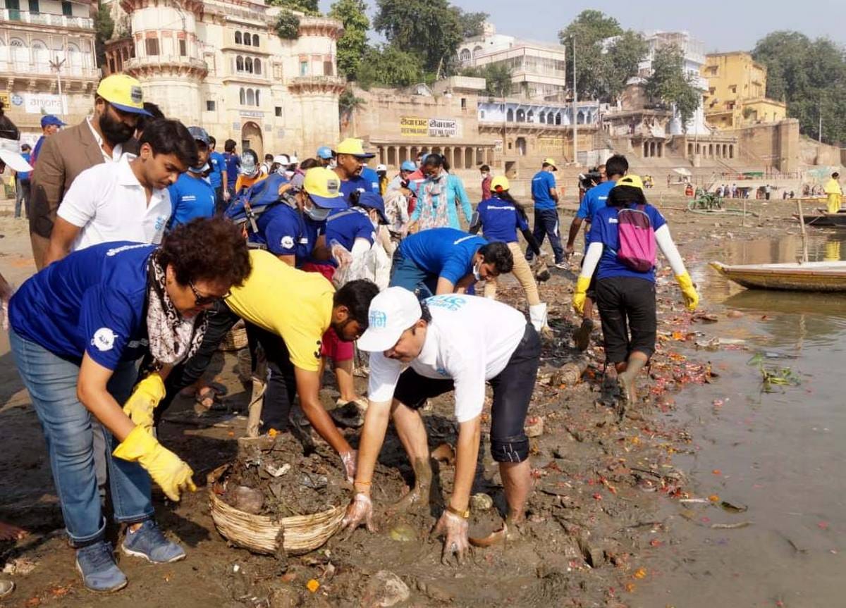 bachendri pal cleaning campaign at assi ghat at varanasi