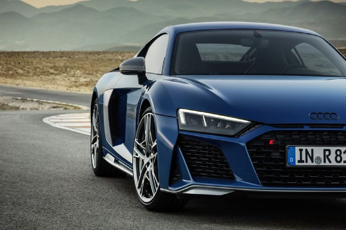 Audi R8 facelift version revealed before launching