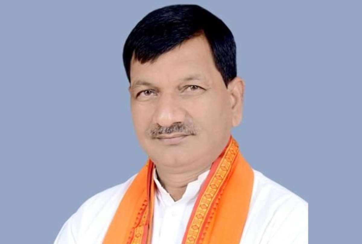 alcohol businessman given complaint to sp against bjp mla