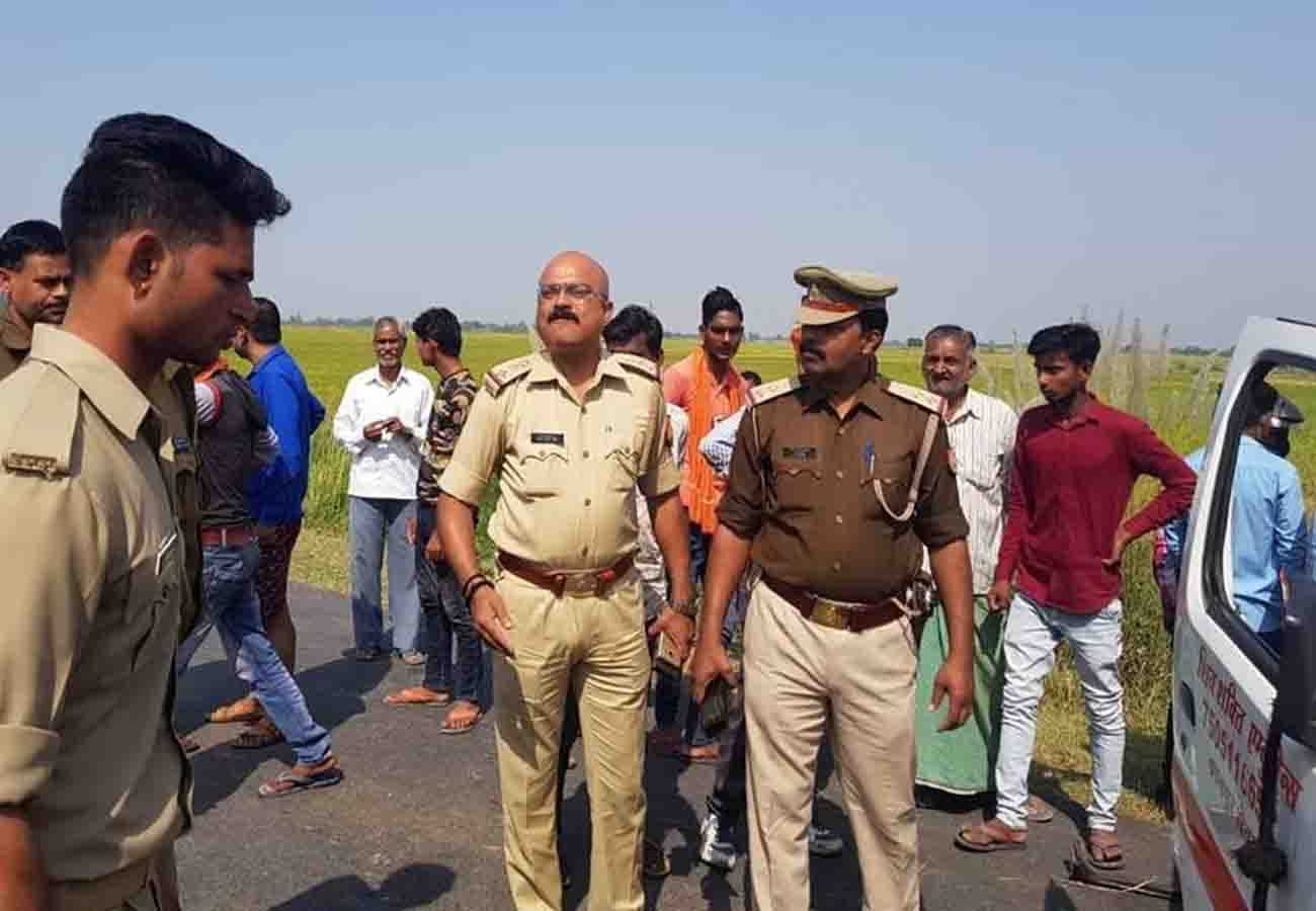 two people died and 7 injured in Unnao road accident