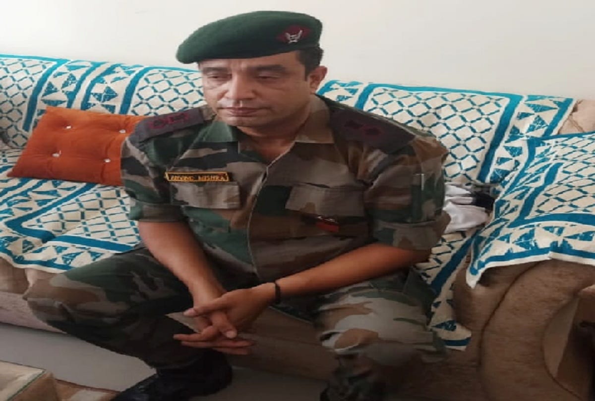 Fake Lieutenant Colonel arrested with help of army intelligence wing, necessary documents recovered