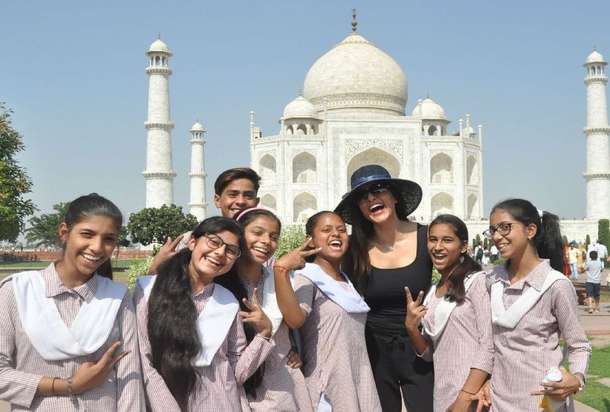 Former Miss Universe Sushmita Sen saw the Taj Mahal