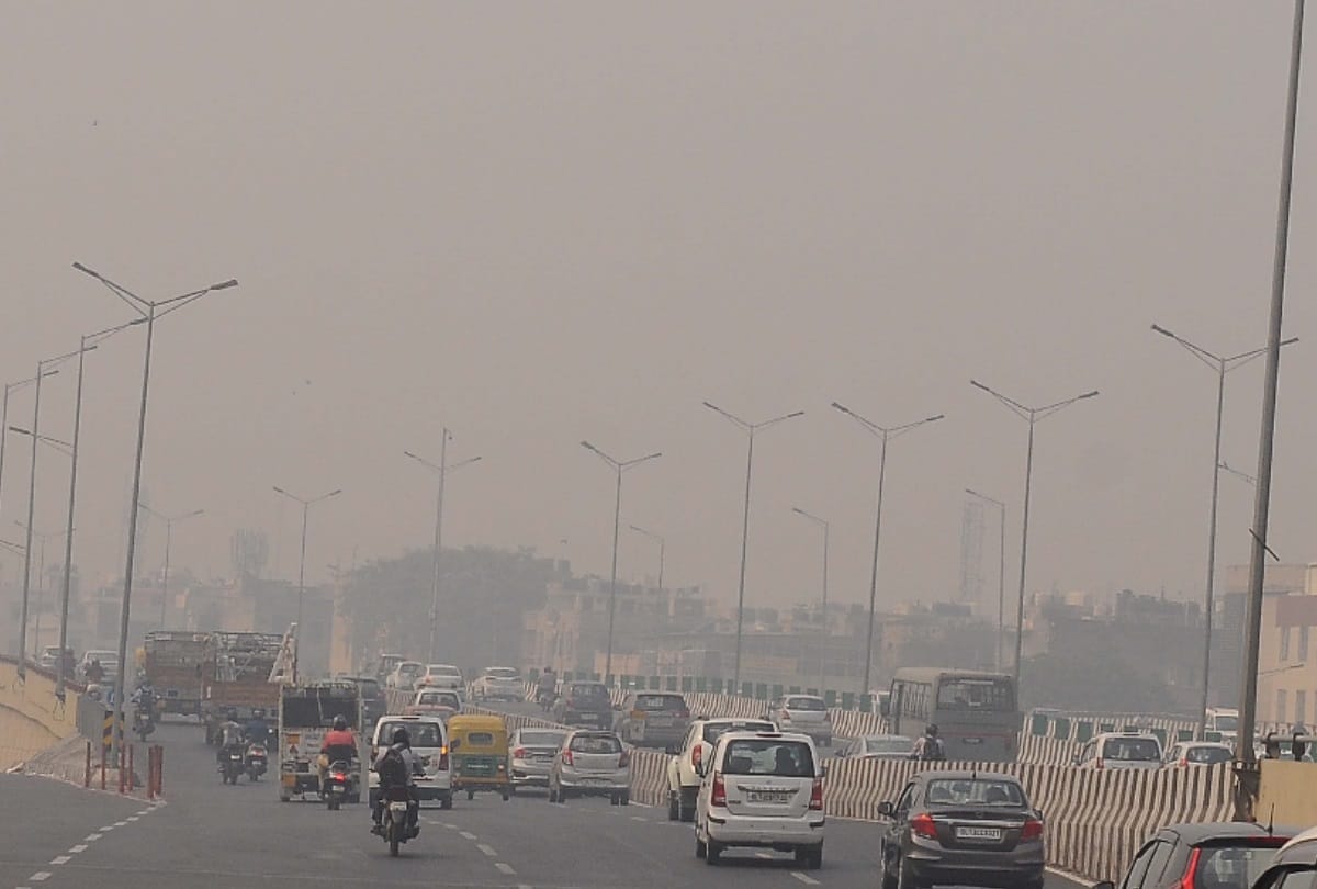 delhi ncr pollution situation severe, haze engulfs area serious situation to come on diwali 2018