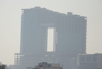 Bhalswa Landfill Burning due to Methane Gas, Air quality Very Poor